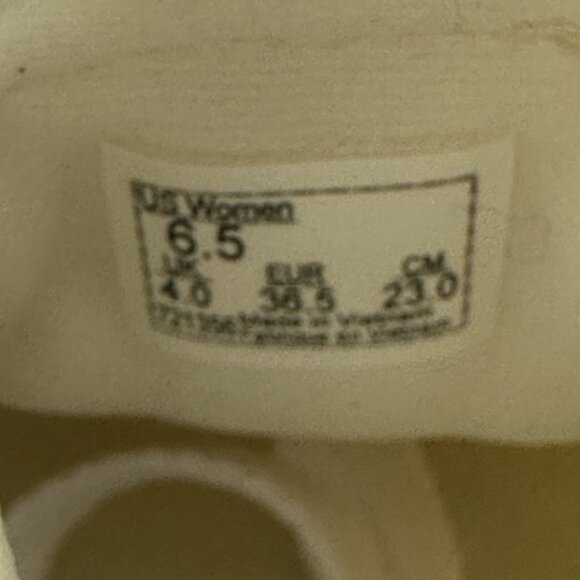 Vans Filmore High Women size 6.5 Ivory Butterfly Theme Skateboarding Shoes - Picture 8 of 8